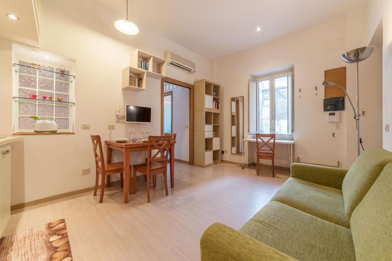 Coronari Central Apartment Рим Екстериор снимка