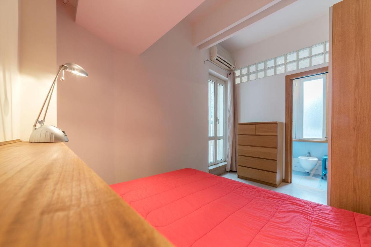 Coronari Central Apartment Рим Екстериор снимка