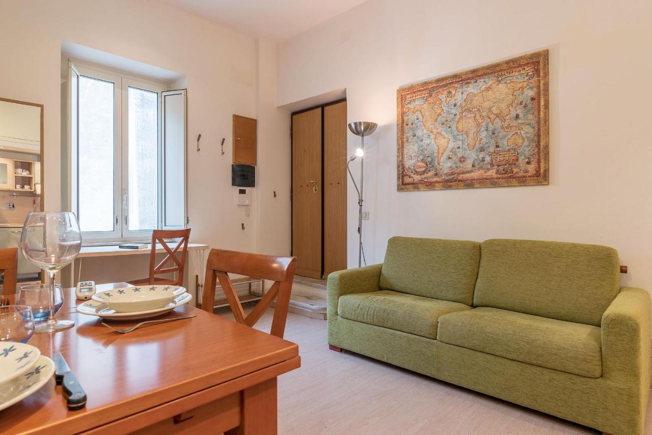 Coronari Central Apartment Рим Екстериор снимка